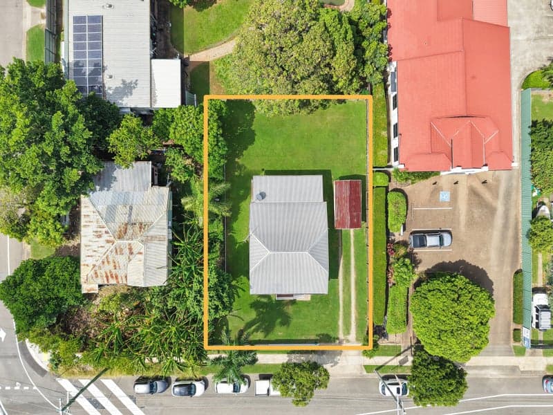 56 Ross River Road, Mundingburra, QLD 4812, Mundingburra - Thumbnail 2