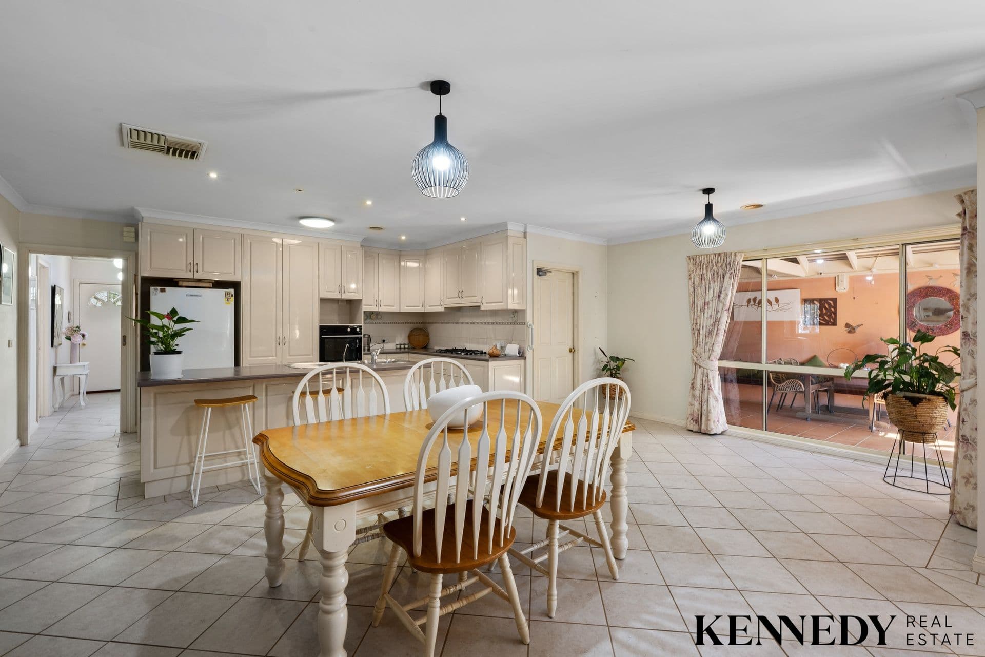32 Kathryn Crescent Yarrawonga VIC, Yarrawonga - Thumbnail 5