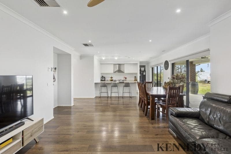 12 Lara Close Mulwala NSW, Mulwala - Thumbnail 2