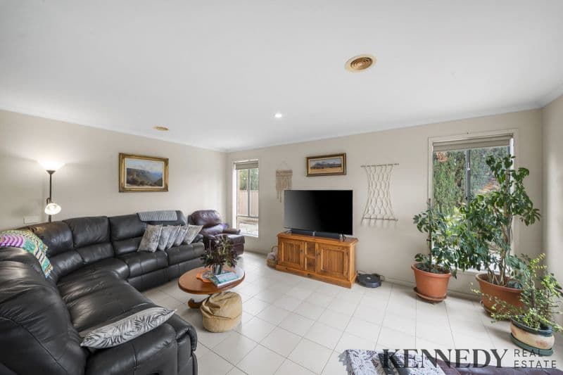 6 Parsons Crescent Yarrawonga VIC, Yarrawonga - Thumbnail 2