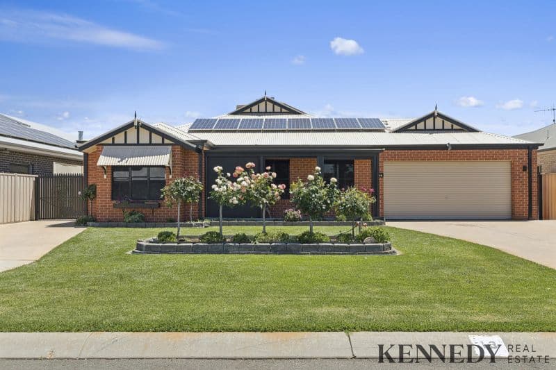 13 Champagne Crescent Yarrawonga VIC, Yarrawonga - Image 1