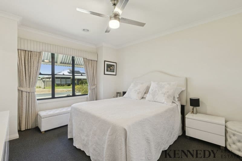 13 Champagne Crescent Yarrawonga VIC, Yarrawonga - Thumbnail 4