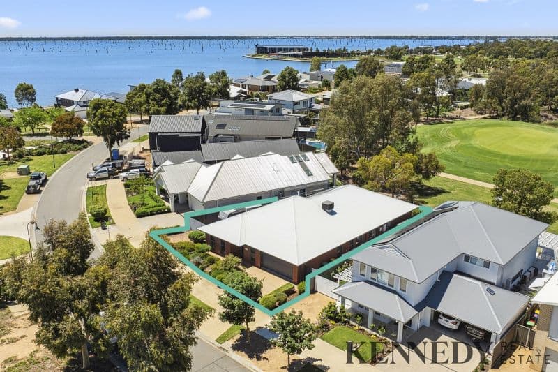 100 Robinson Way Yarrawonga VIC, Yarrawonga - Thumbnail 2