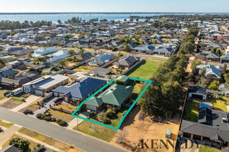 16 Anchorage Way Yarrawonga VIC, Yarrawonga - Thumbnail 3