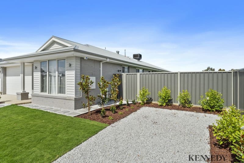 19 Putters Circuit Yarrawonga VIC, Yarrawonga - Image 1