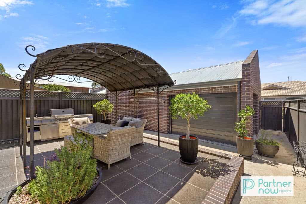 3 Boulevard Place, Tamworth - Image 1