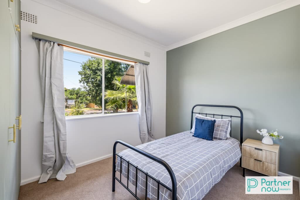 32 Brolga Crescent, Tamworth - Thumbnail 3