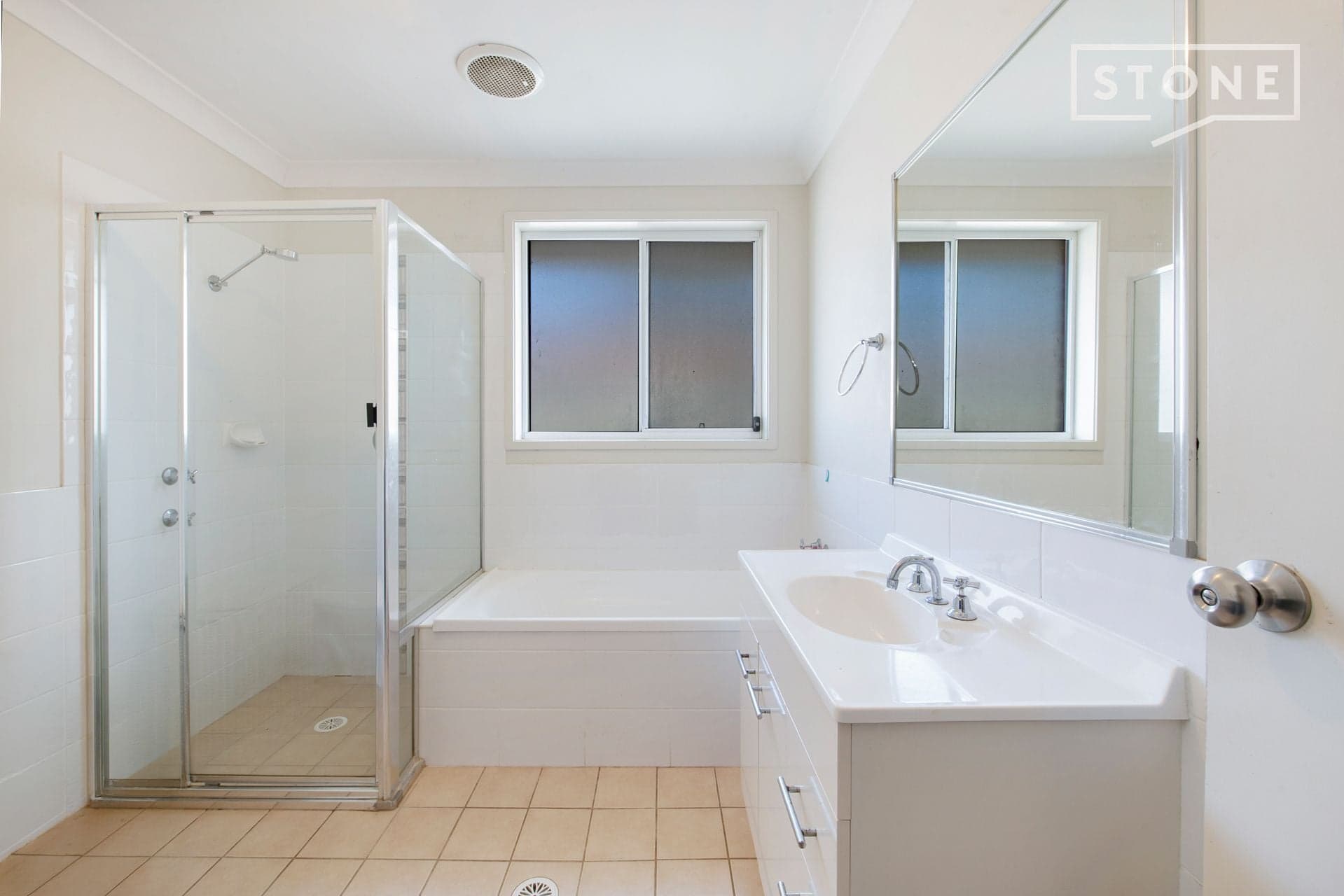 73 Georgia Drive, Hamlyn Terrace, Hamlyn Terrace - Thumbnail 6