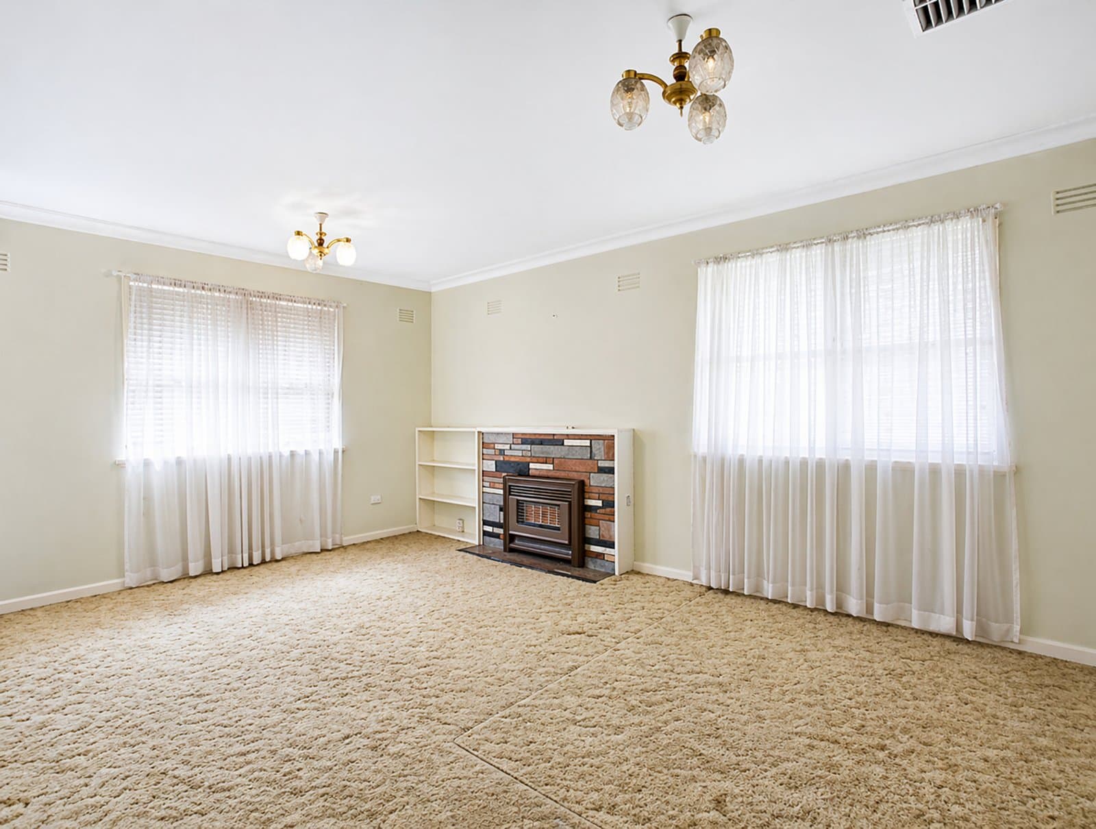 8 & 8A Wattle Grove,
                        
                    
                    
                        
                            Mckinnon, McKinnon - Thumbnail 3