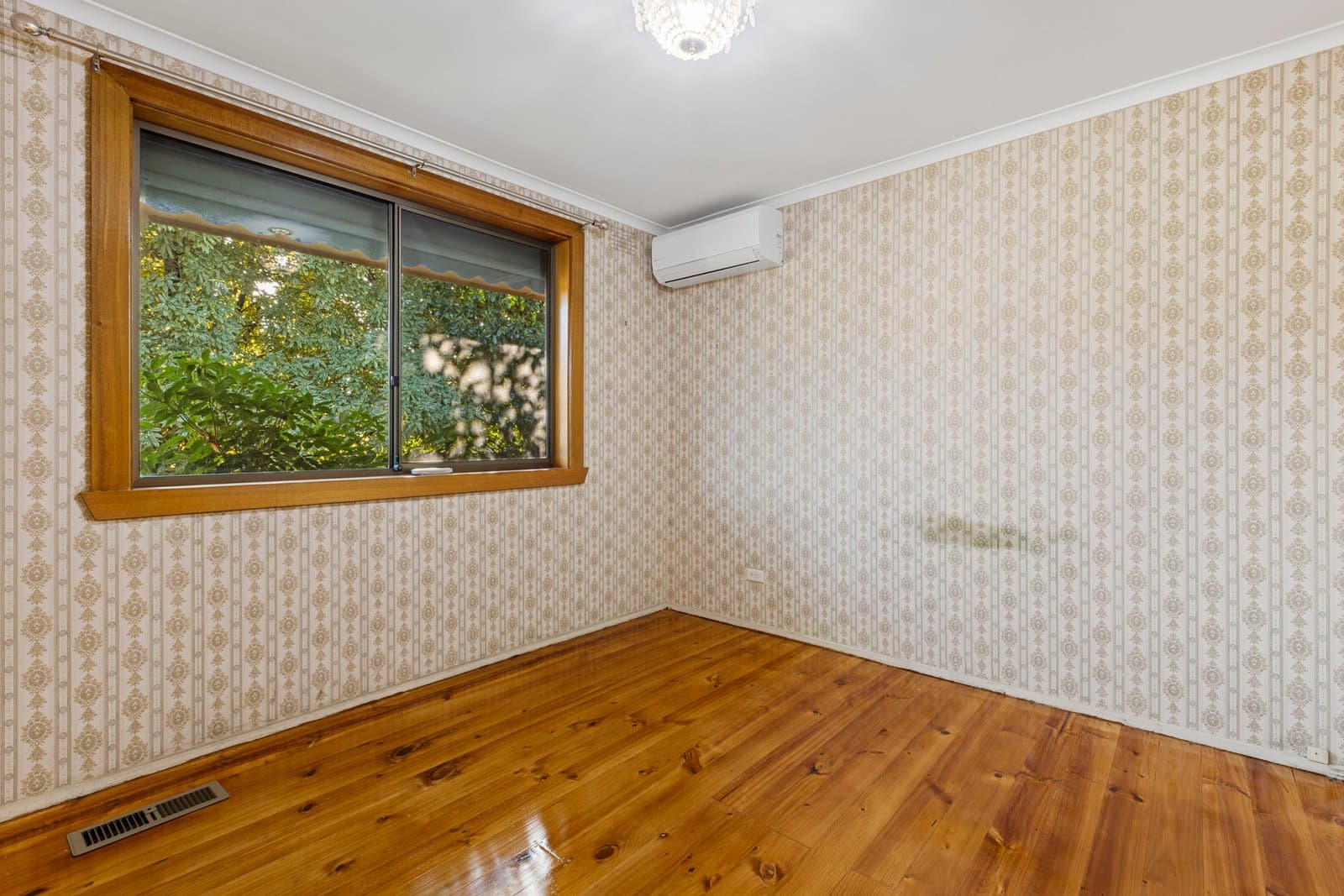 Unit 1/2 Chivers Avenue, Glen Waverley, Glen Waverley - Thumbnail 8