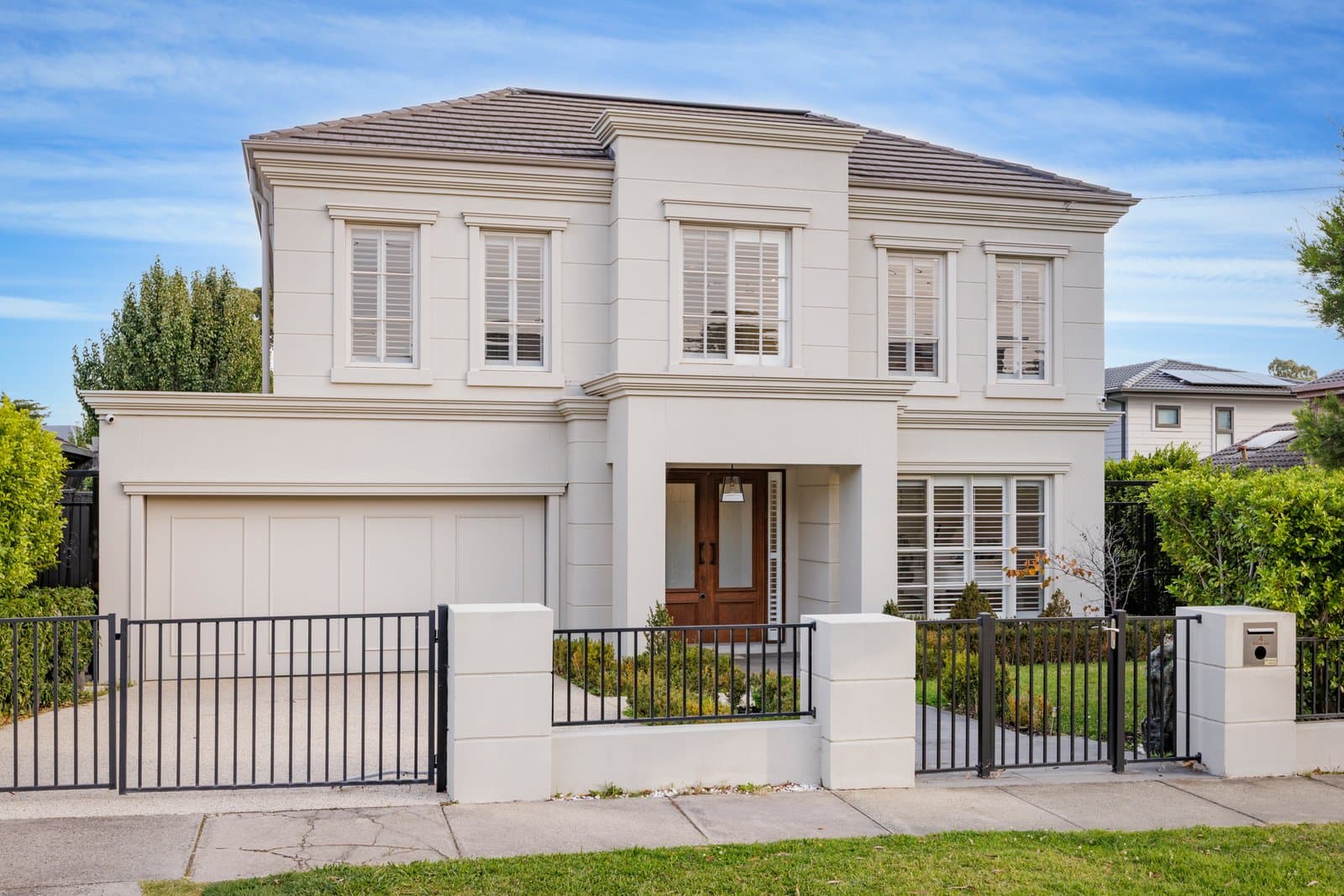 4 Willow Avenue, Glen Waverley, Glen Waverley - Image 1