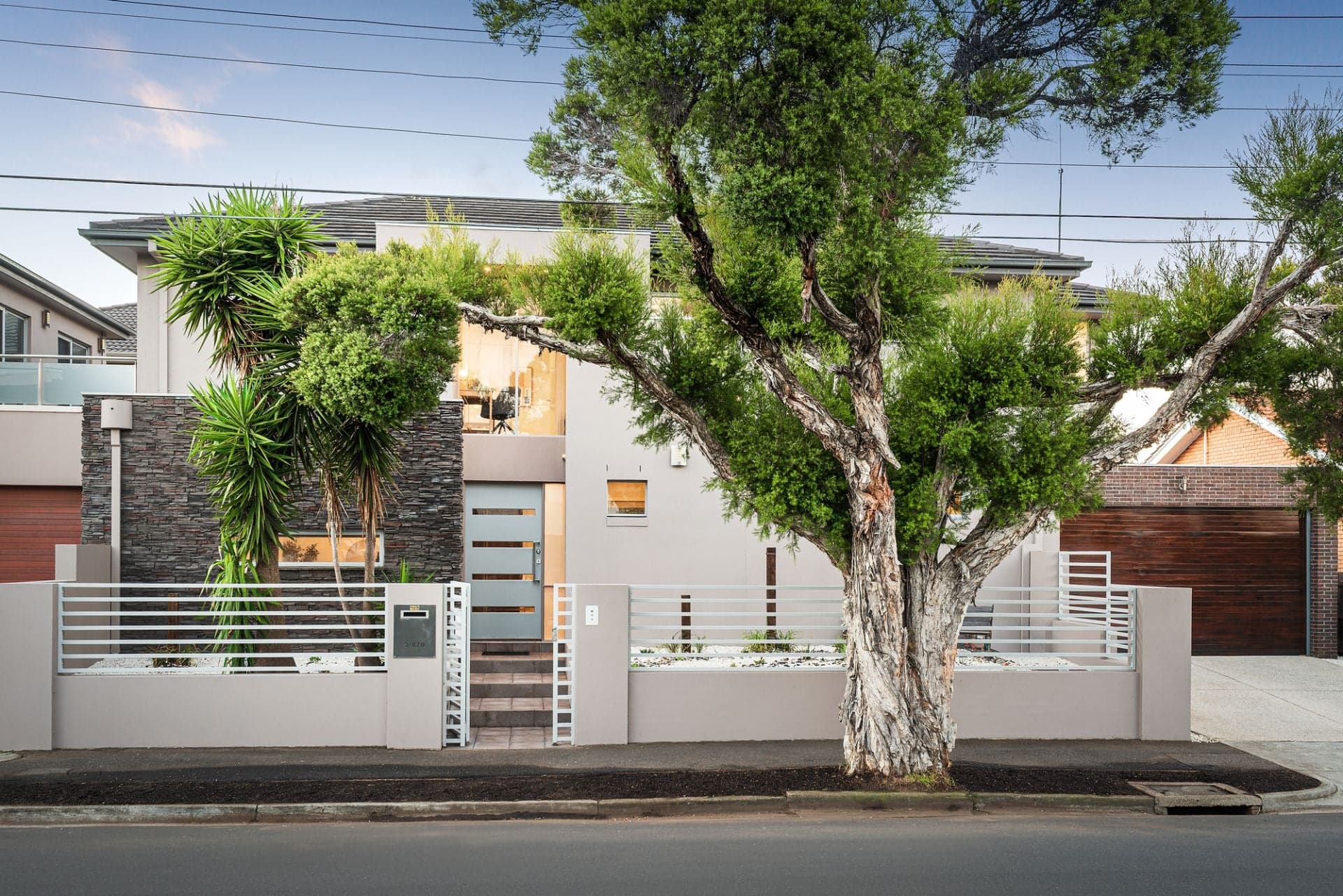 870A Hampton Street, Brighton, Brighton - Image 1