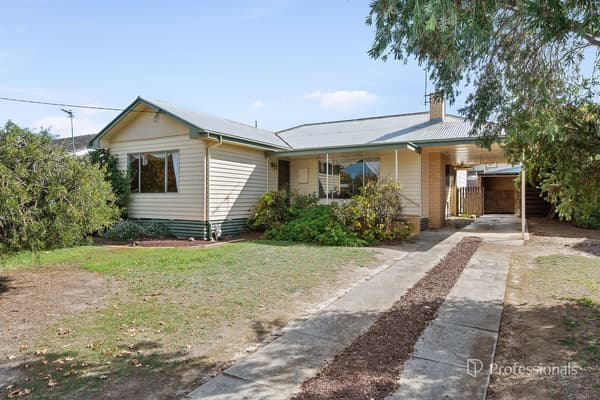 15 Rinford Street, Maryborough VIC 3465, Maryborough - Image 1