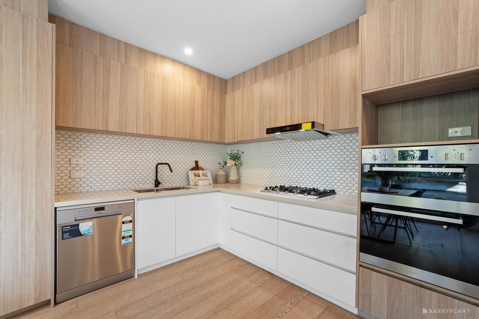 2/2 Eyre Court, Templestowe Lower, VIC 3107, Templestowe Lower - Thumbnail 4