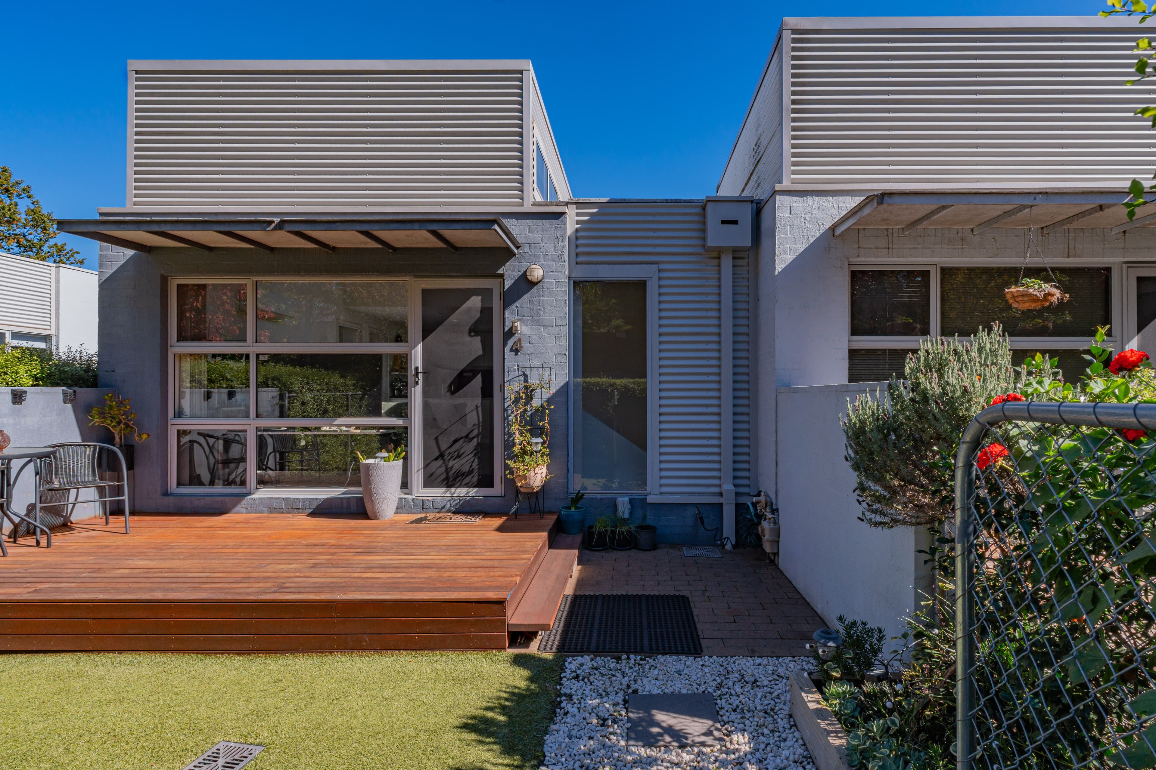 4/25 Macrobertson Street, Mawson ACT 2607, Mawson - Thumbnail 2