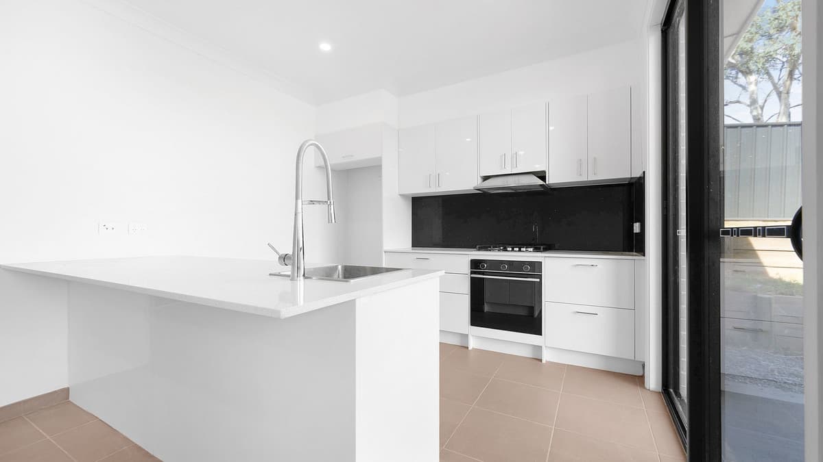 69 Valley Drive, TAMWORTH NSW 2340, Tamworth - Thumbnail 2