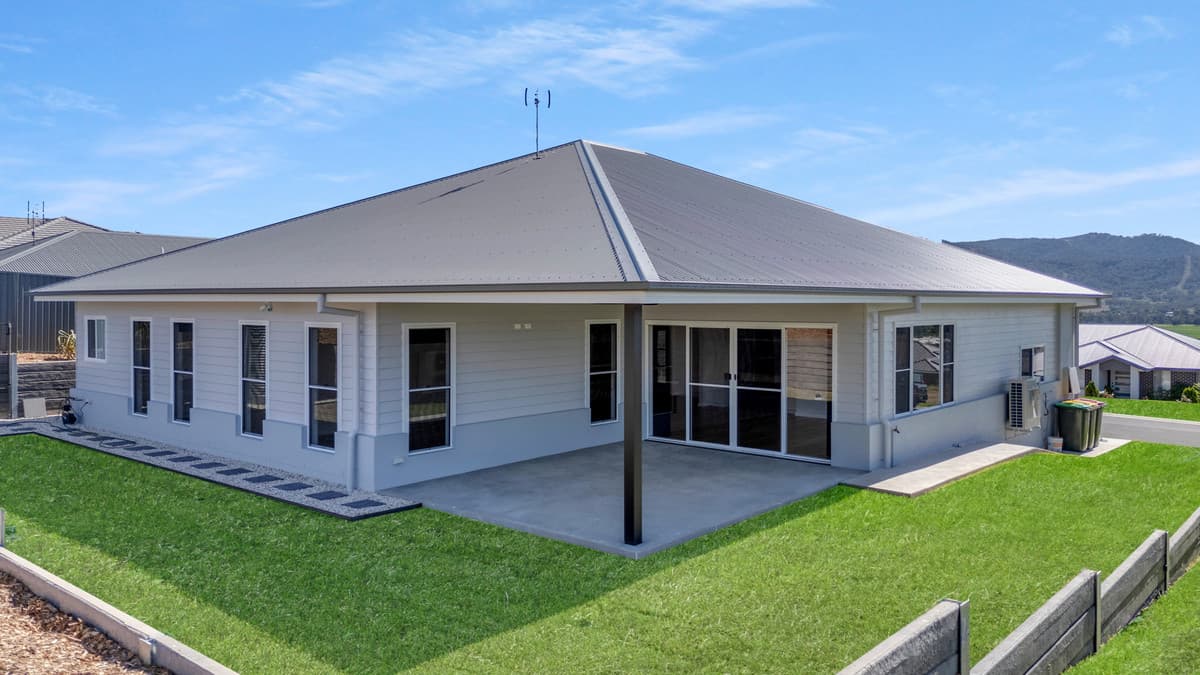 20 Currawong Drive, TAMWORTH NSW 2340, Tamworth - Thumbnail 3