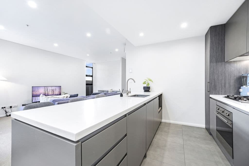206/5 Village Place, Kirrawee - Thumbnail 2