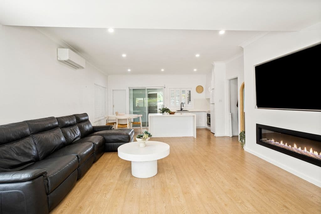 9 Baker Place, Mount Warrigal - Thumbnail 4