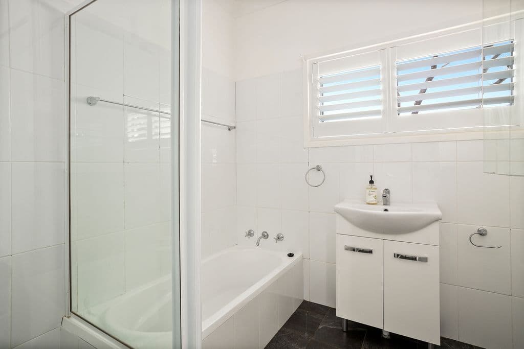 9 Baker Place, Mount Warrigal - Thumbnail 7