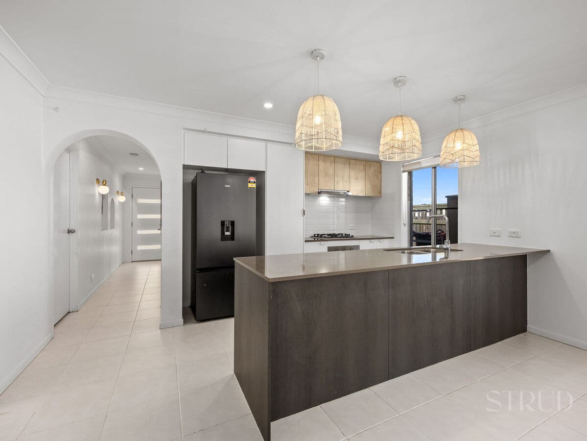7 Chambers Ridge Boulevard, Park Ridge QLD 4125, Park Ridge - Thumbnail 6