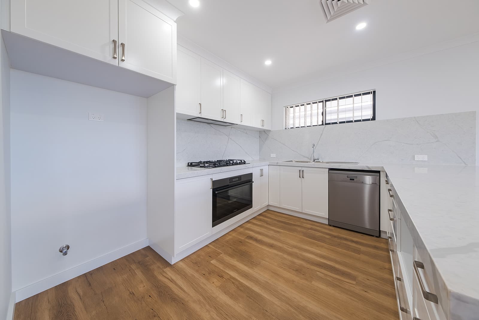 60 George Road, GERALDTON WA 6530, Geraldton - Thumbnail 4