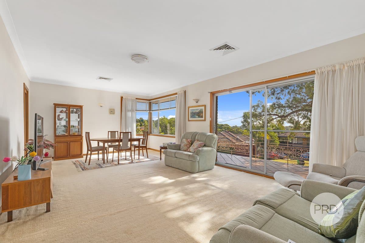 9 Illinga Place, LUGARNO NSW 2210, Lugarno - Thumbnail 2
