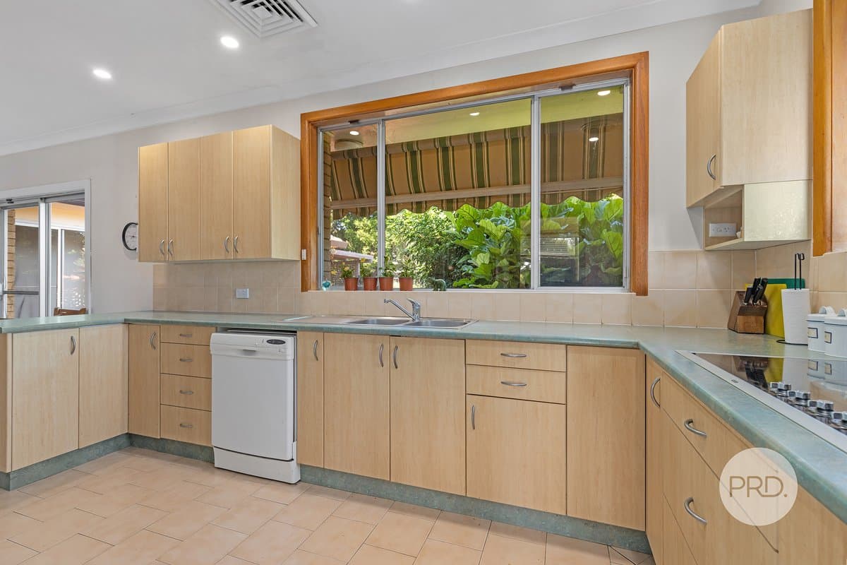 9 Illinga Place, LUGARNO NSW 2210, Lugarno - Thumbnail 3