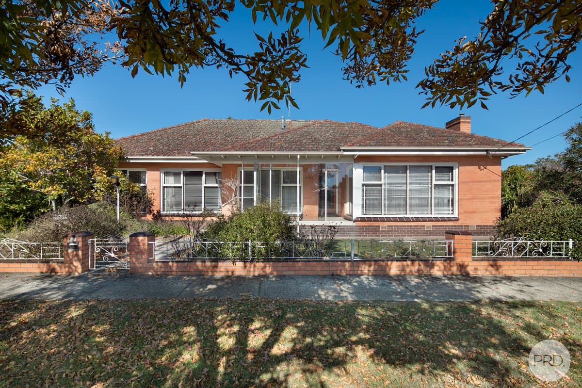 303 La Trobe Street, REDAN VIC 3350, Redan - Image 1