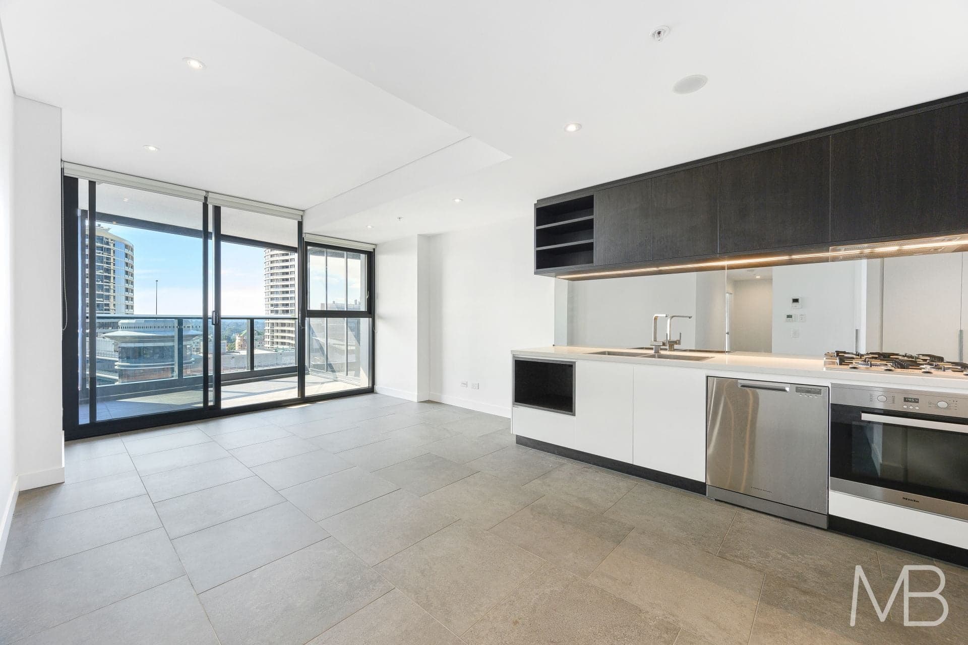 2106/1 MARSHALL AVENUE, St Leonards, St Leonards - Image 1