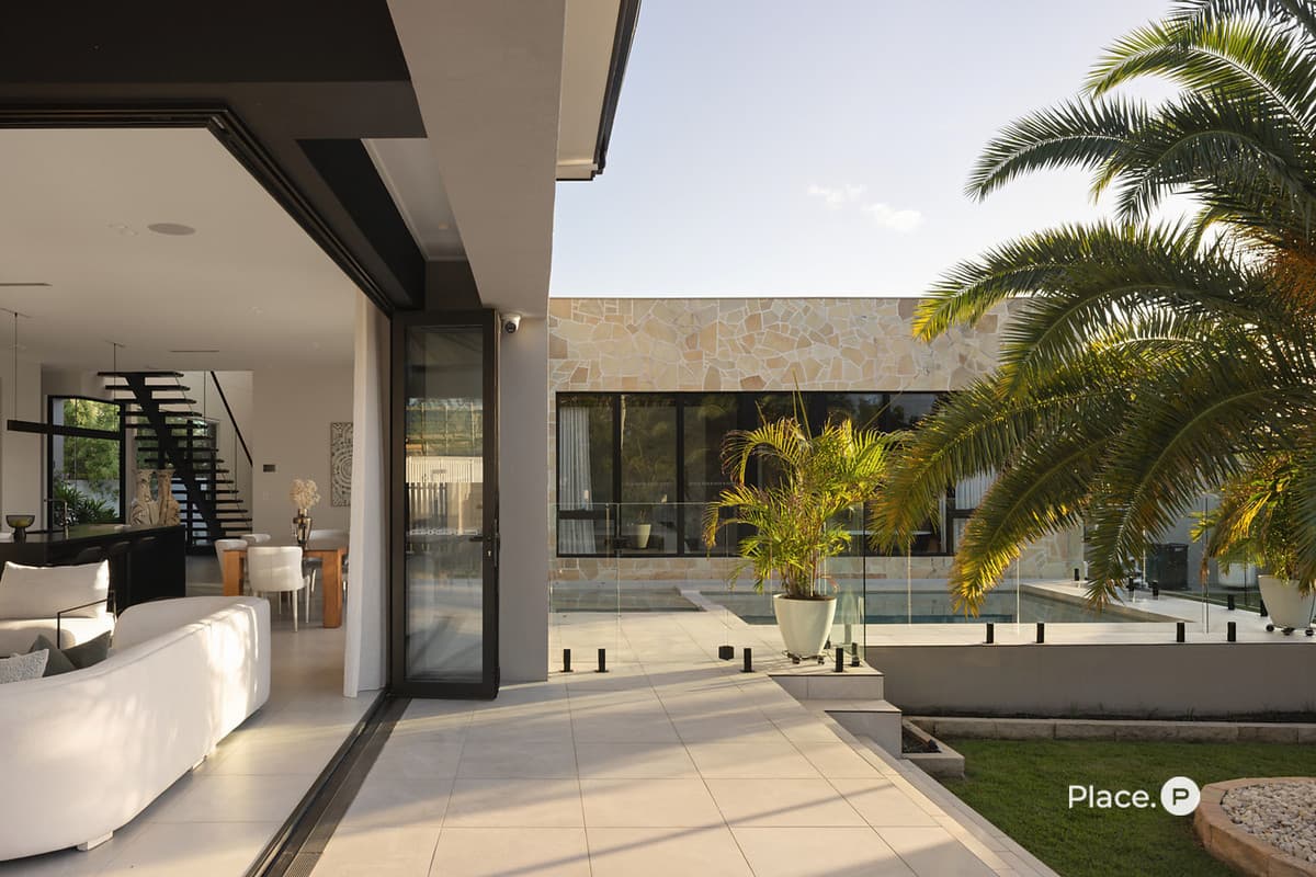 12 Ascham Street, Camp Hill - Thumbnail 3