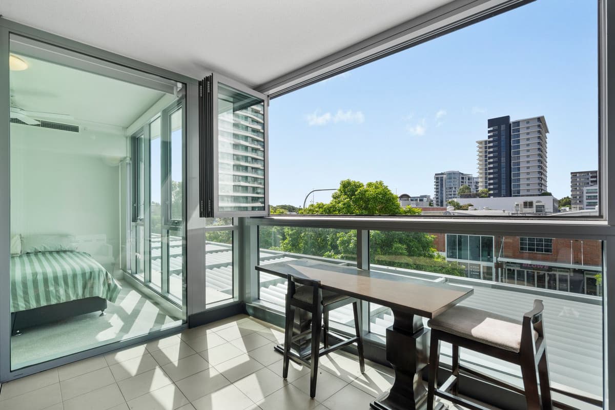 8 Hercules Street, Hamilton - Image 1