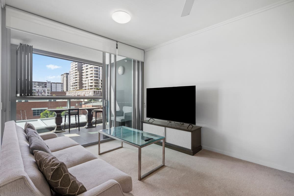 8 Hercules Street, Hamilton - Thumbnail 4