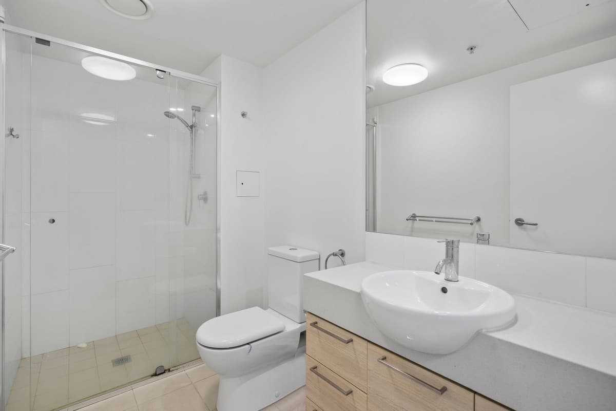 8 Hercules Street, Hamilton - Thumbnail 6