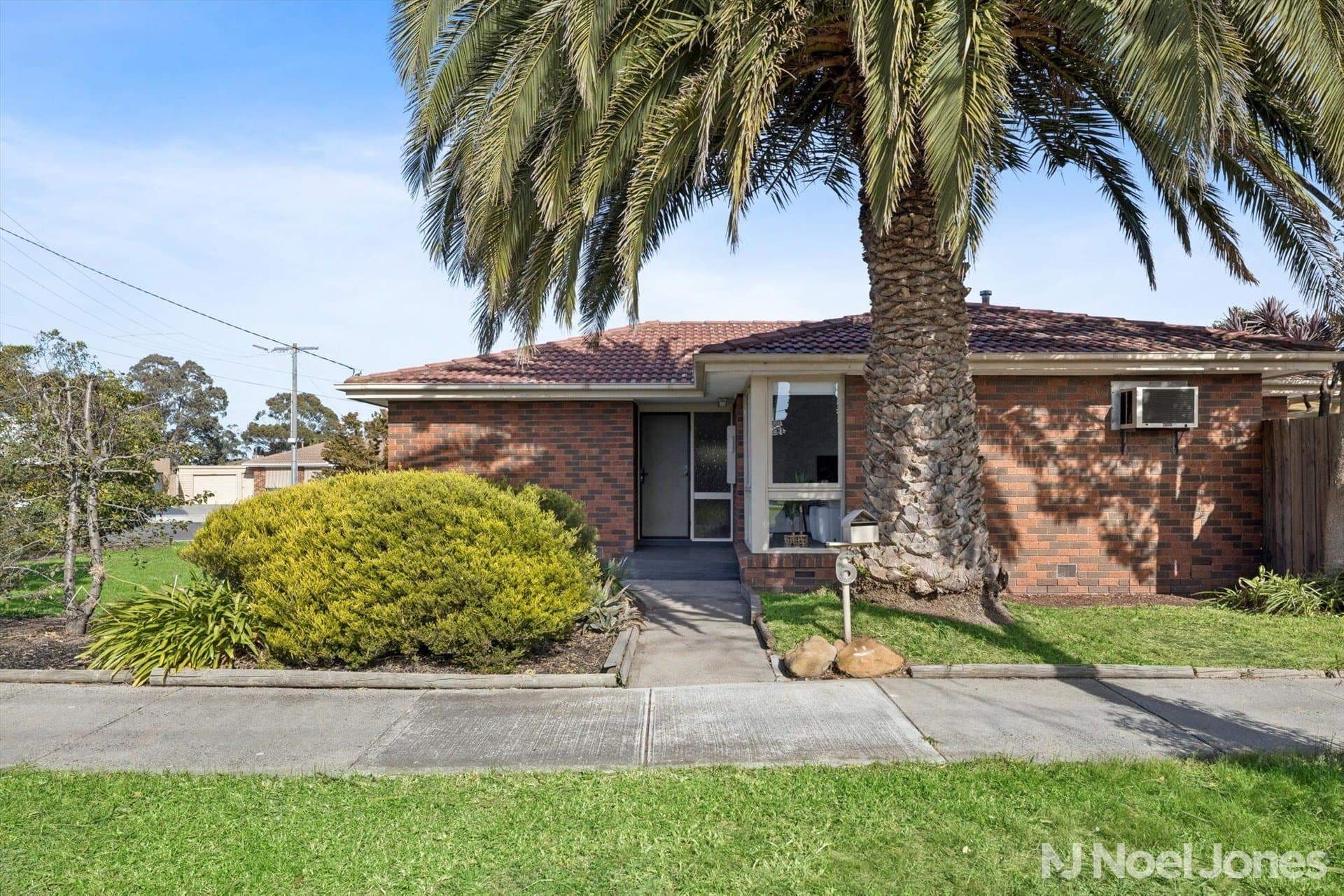 6 Maywood Drive, Epping - Image 1