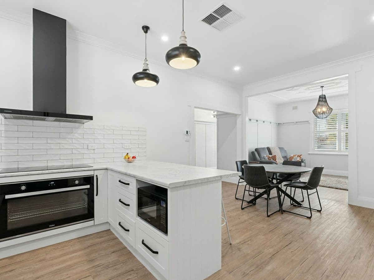 56 Crown Street, COOTAMUNDRA, Cootamundra - Thumbnail 7