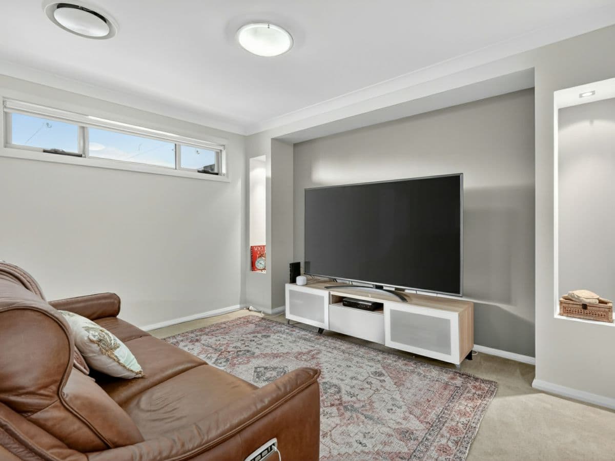 104 Burns Road, KELLYVILLE, Kellyville - Thumbnail 3