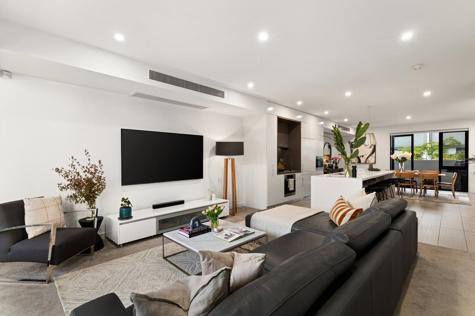 7 Danks Street, Albert Park - Thumbnail 2