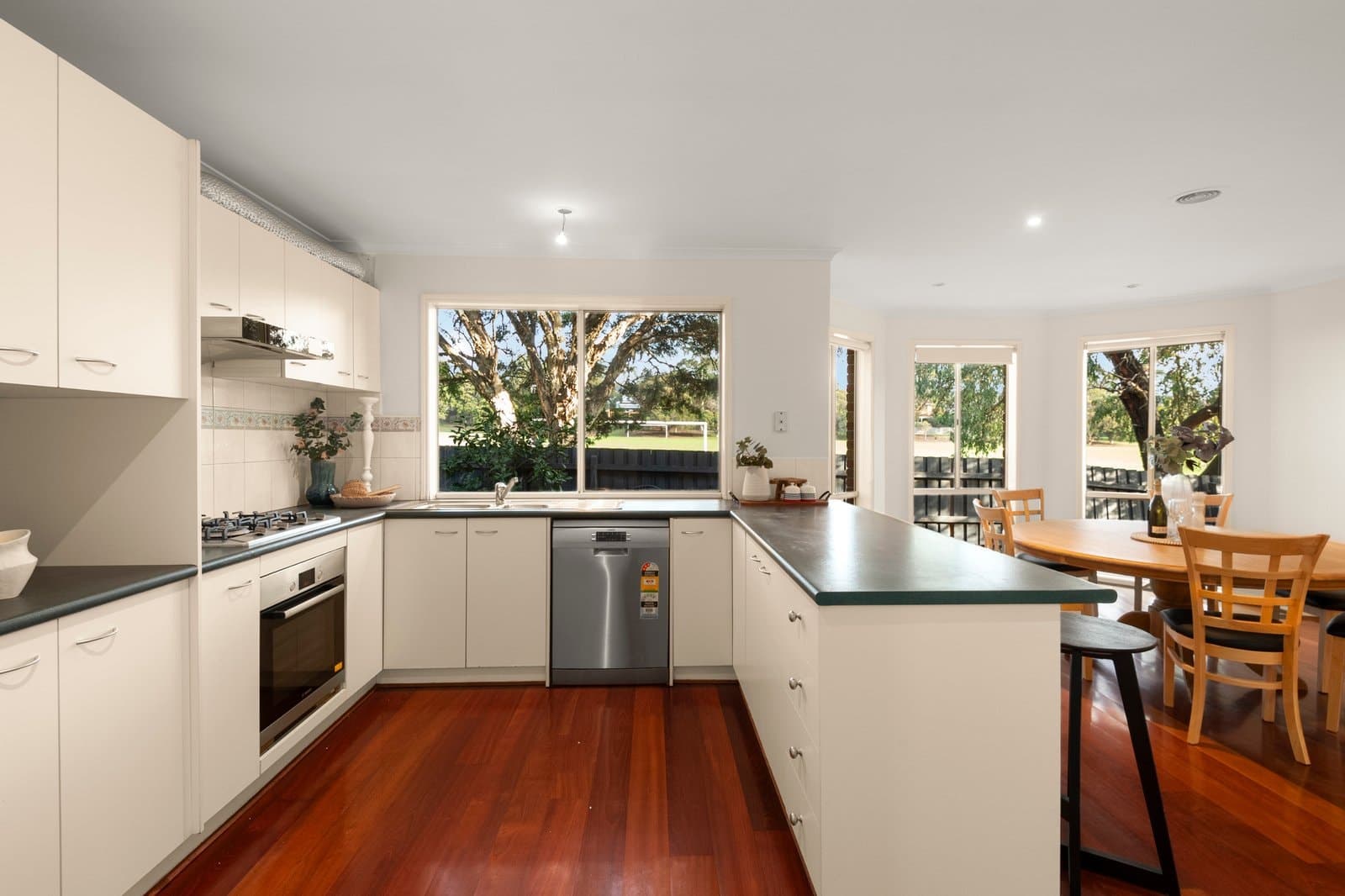 2/32 Albury Road, Balwyn North - Thumbnail 4