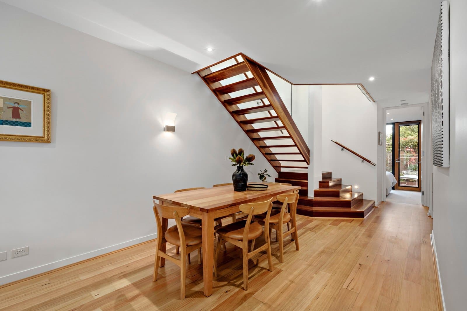 134 Napier Street, South Melbourne - Thumbnail 4