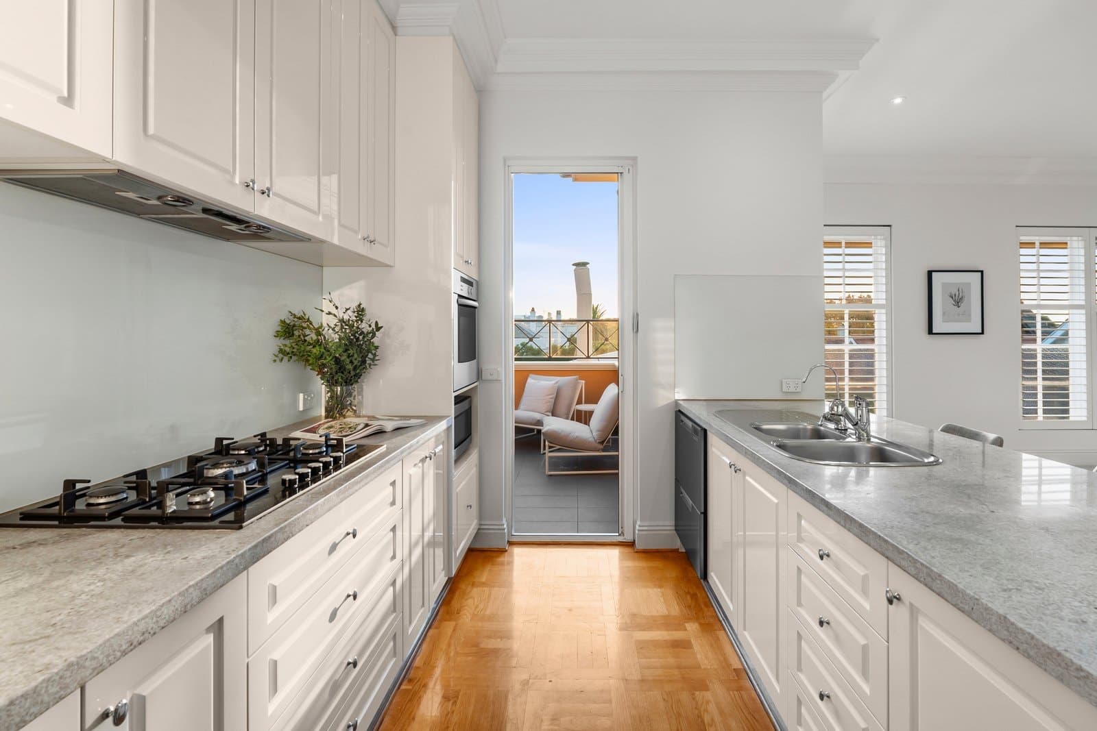 8/455 Glenferrie Road, Kooyong - Thumbnail 4