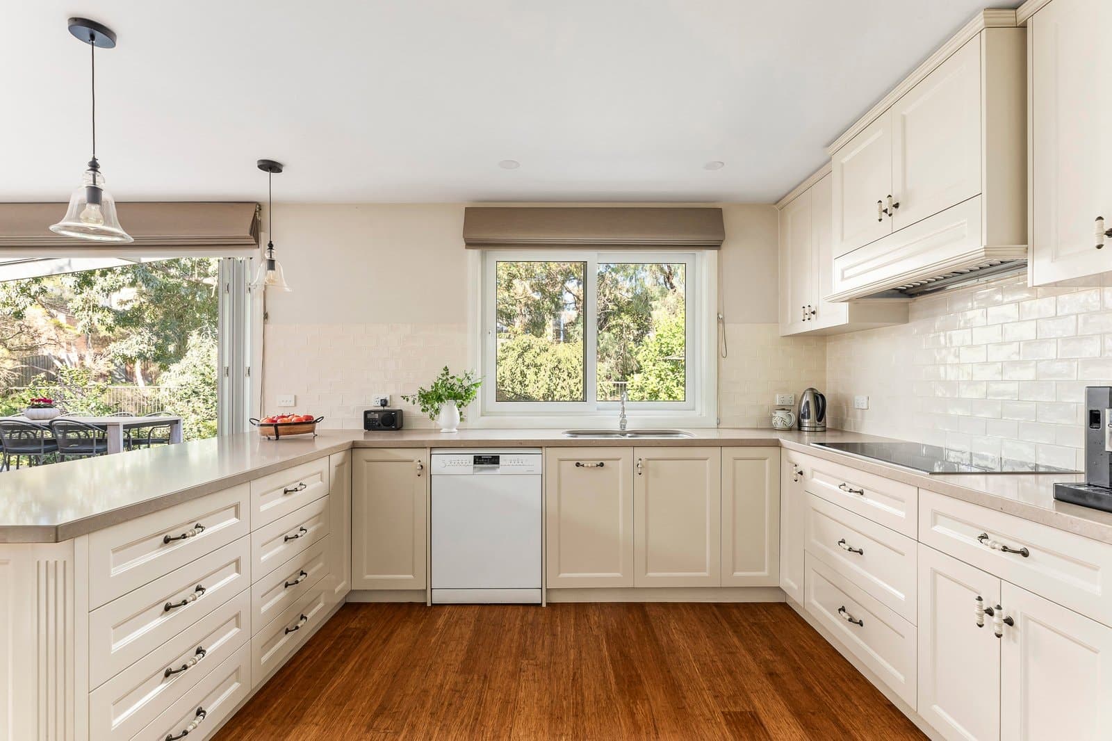 112 Great Valley Road, Glen Iris - Thumbnail 3