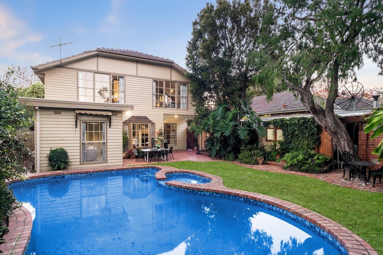 7 Fairview Avenue, Camberwell - Thumbnail 2