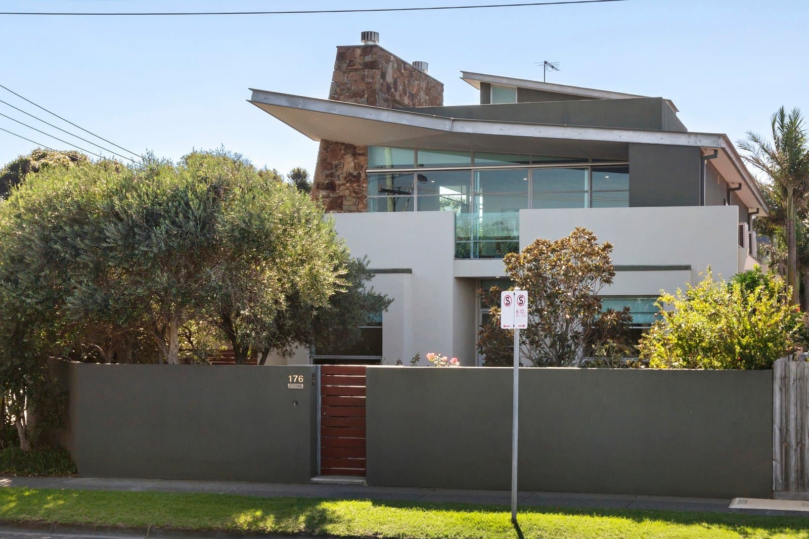 176 Beach Road, Sandringham - Thumbnail 4