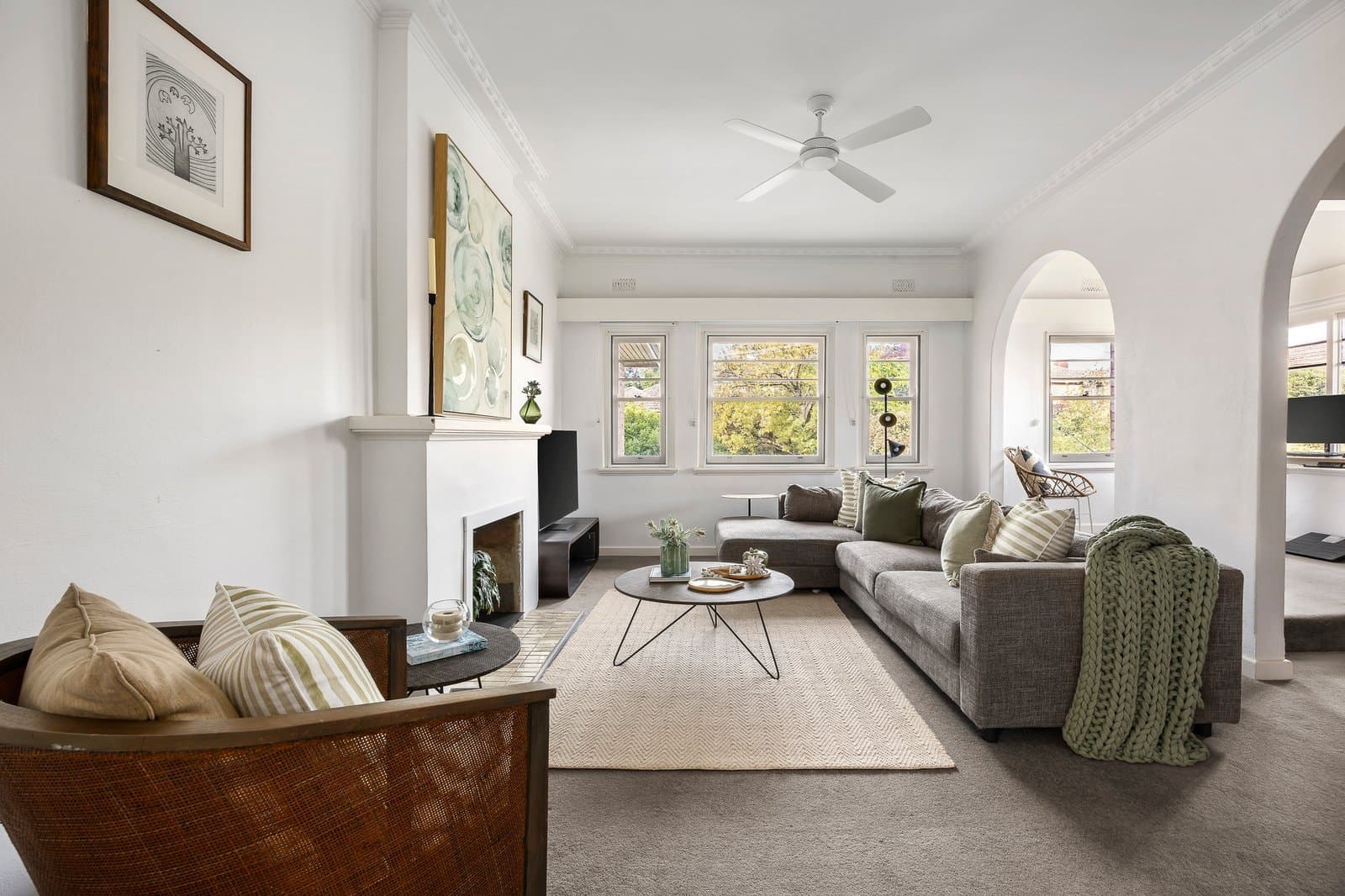 23 Corsewall Close, Hawthorn - Thumbnail 2