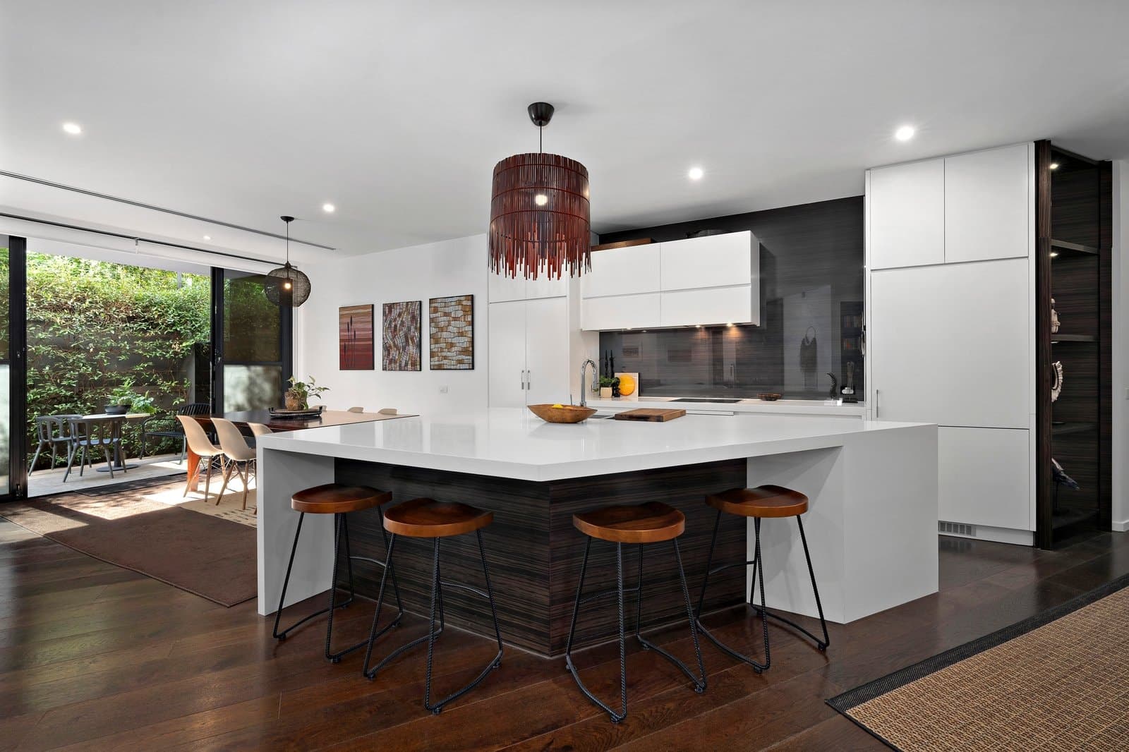 2/14 Martin Court, Toorak - Thumbnail 4