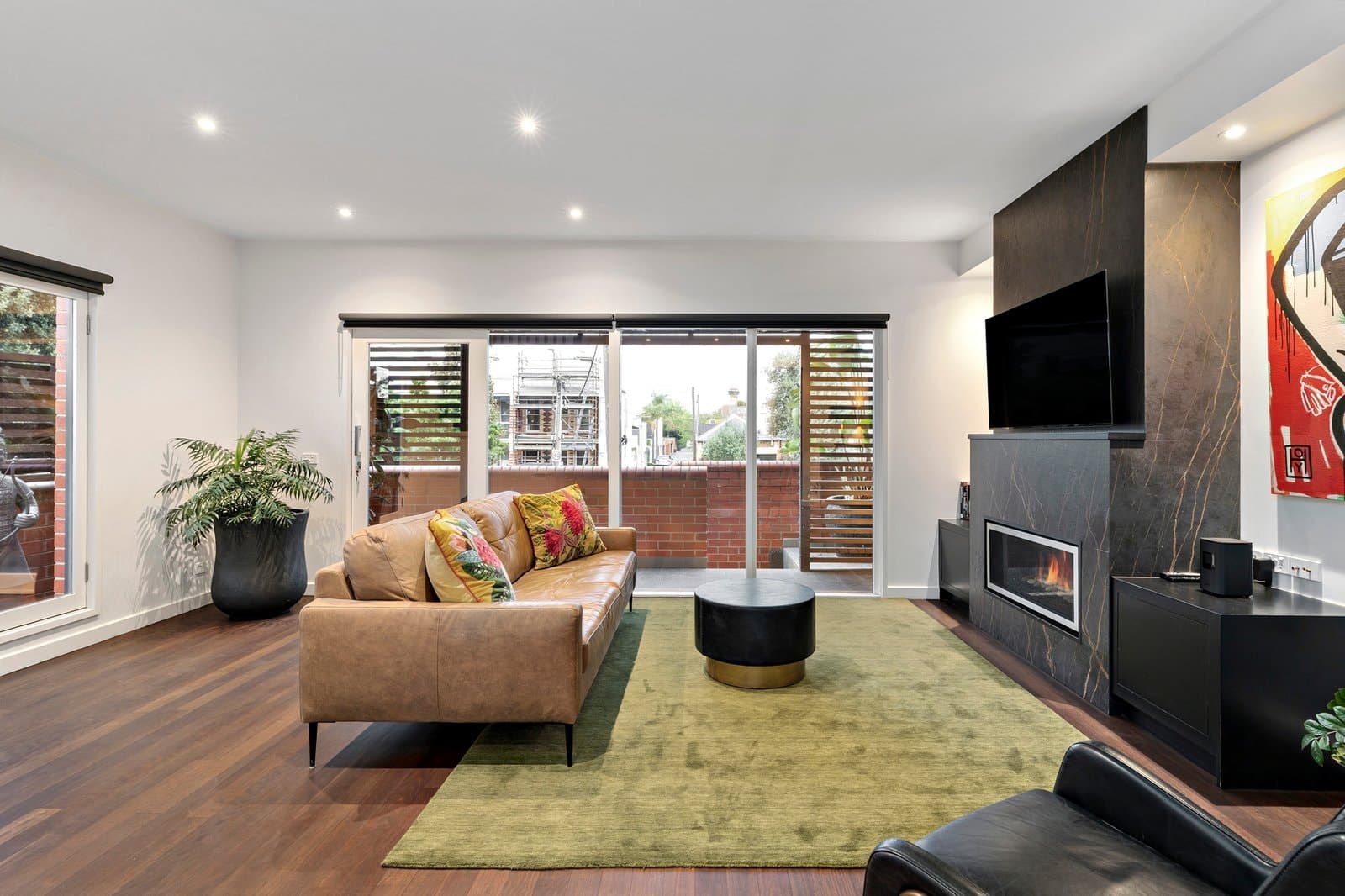 Residence 5, 41 Park Road, Middle Park - Thumbnail 2