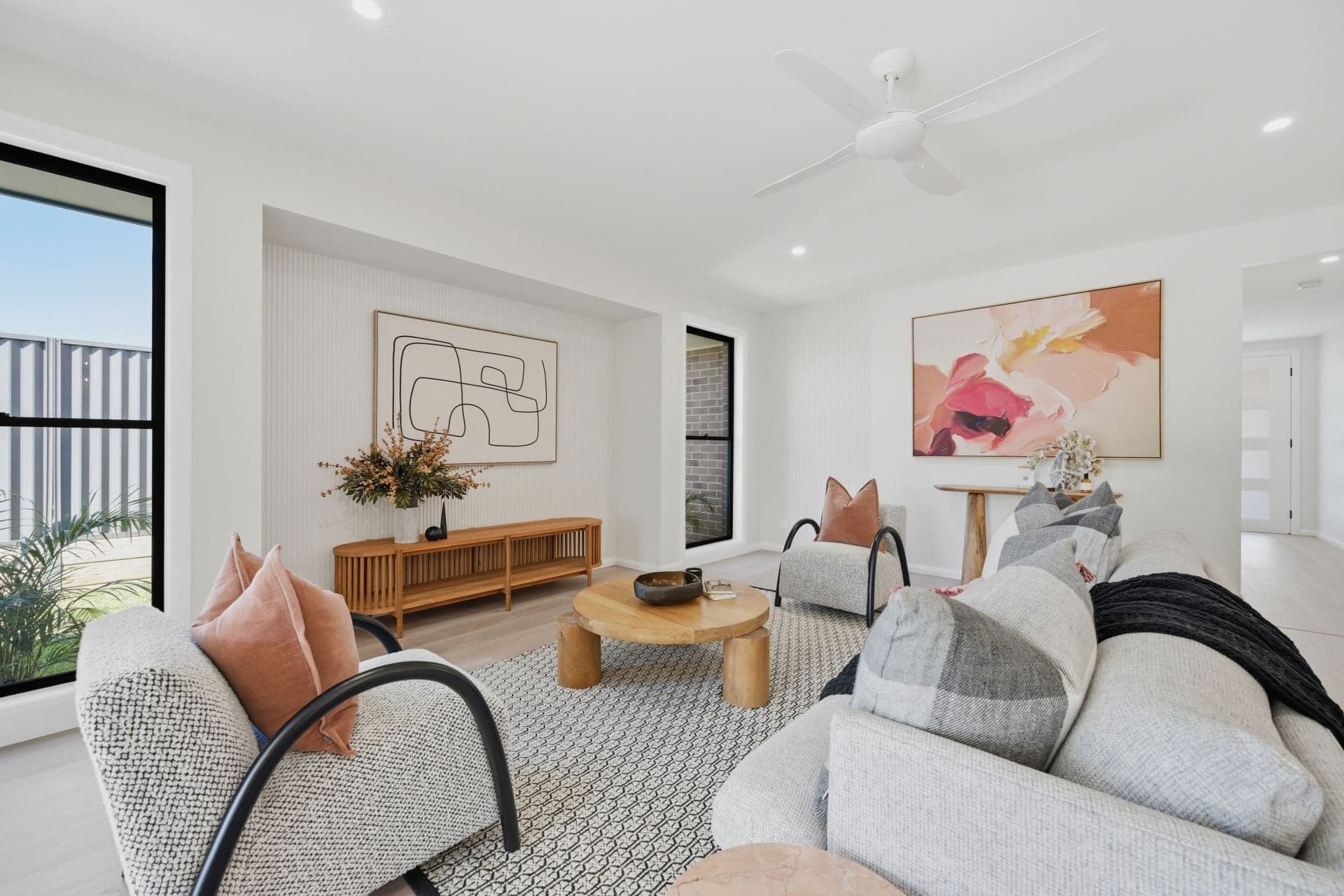 18 Pepperberry Parade Thrumster NSW, Thrumster - Thumbnail 2