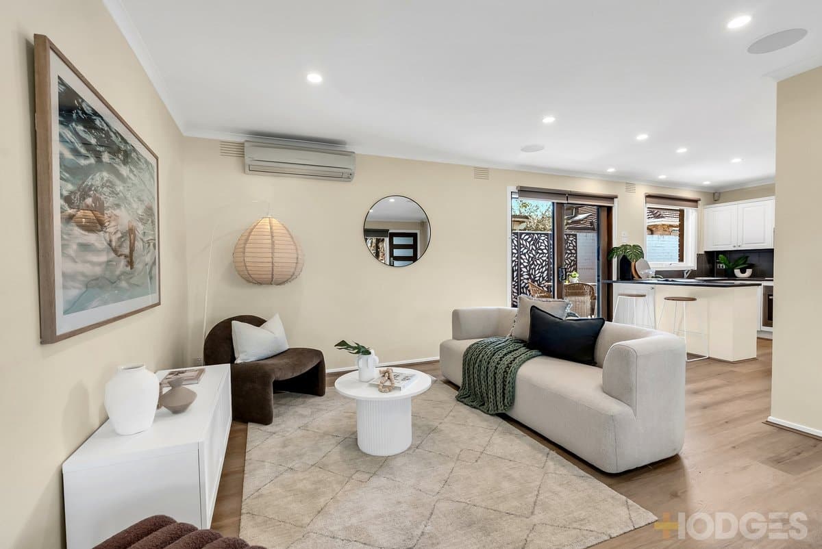 2 / 94 Devon Street, Cheltenham, VIC, 3192, Cheltenham - Thumbnail 3