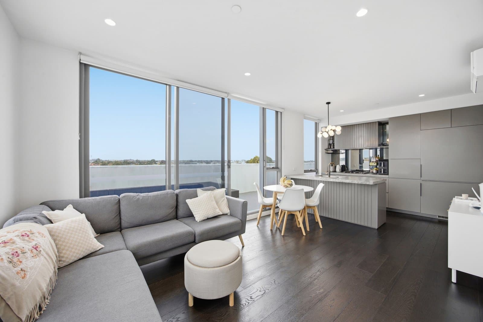 404/240 McKinnon Road, Mckinnon, McKinnon - Thumbnail 2